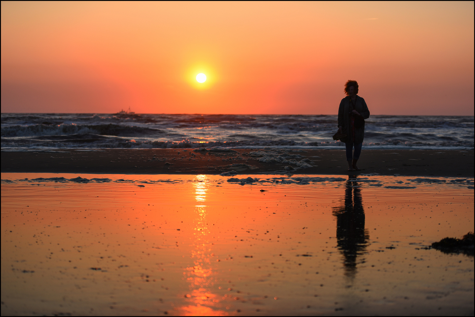 Glücklich ist , wer sich bei Sonnenuntergang auf die Sterne freut