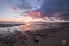 Glücksmomente am einsamen Strand II