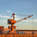 Glückstadt Hafen Kran der Hafengesellschaft ,im Abendlicht