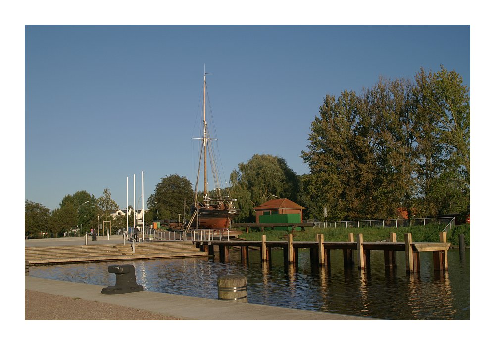 Glückstädter Binnenhafen