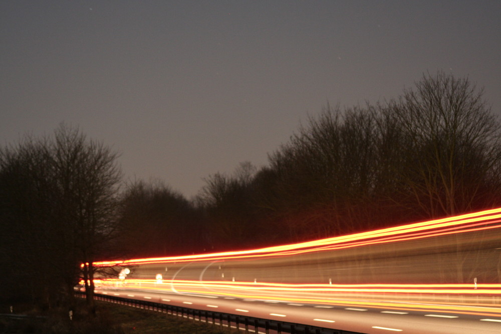 Glühende Autobahn