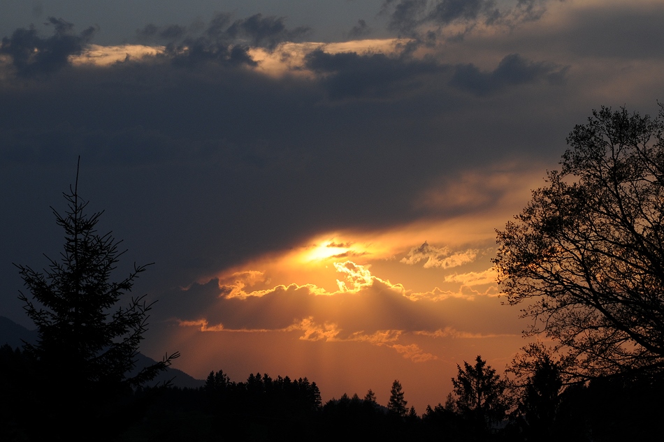 Glühende Wolken