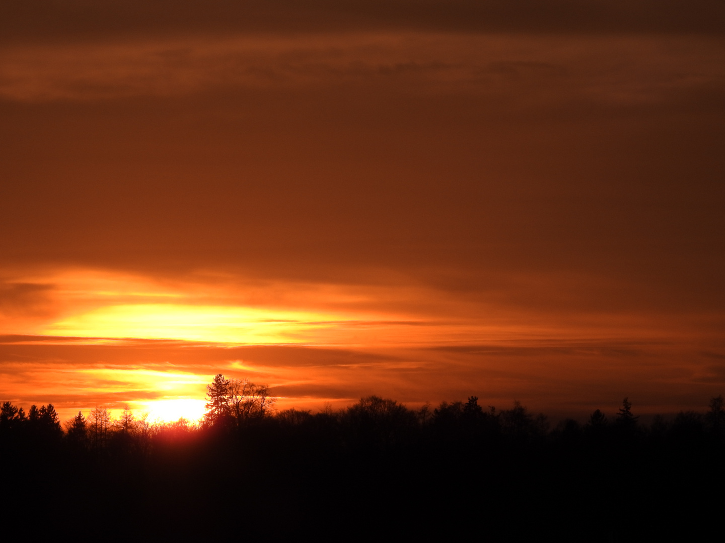 glühender Abendhimmel