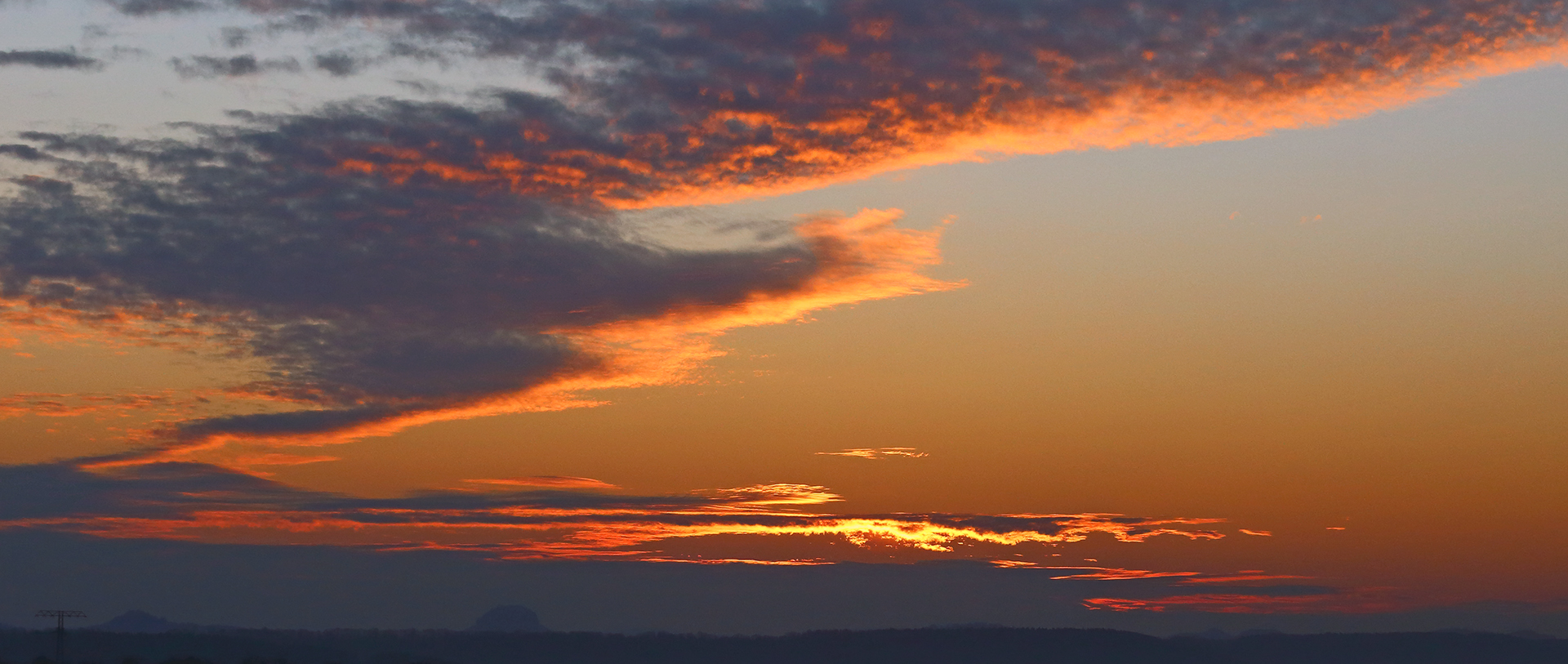 "Glühender Himmel" am 03.03. 2022 über der Sächsischen Schweiz...