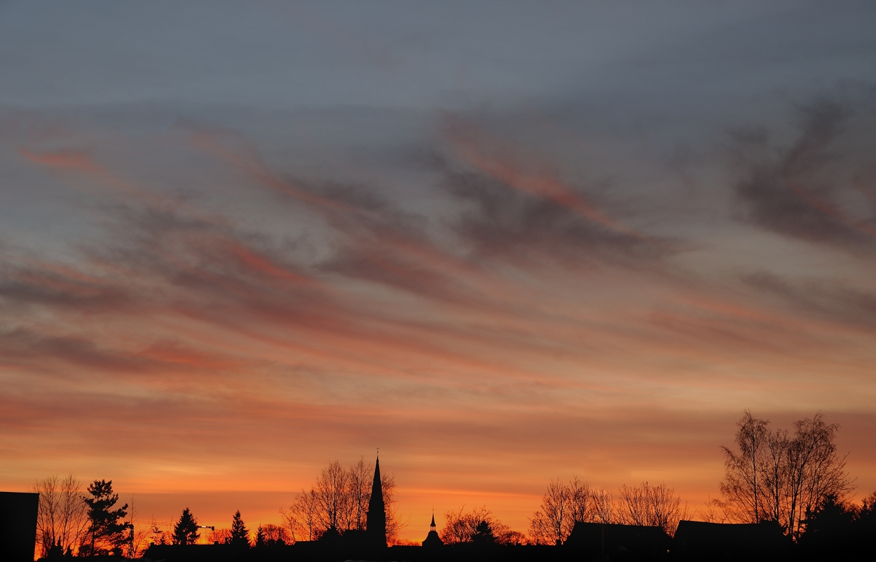 Glühender Himmel über Lüneburg