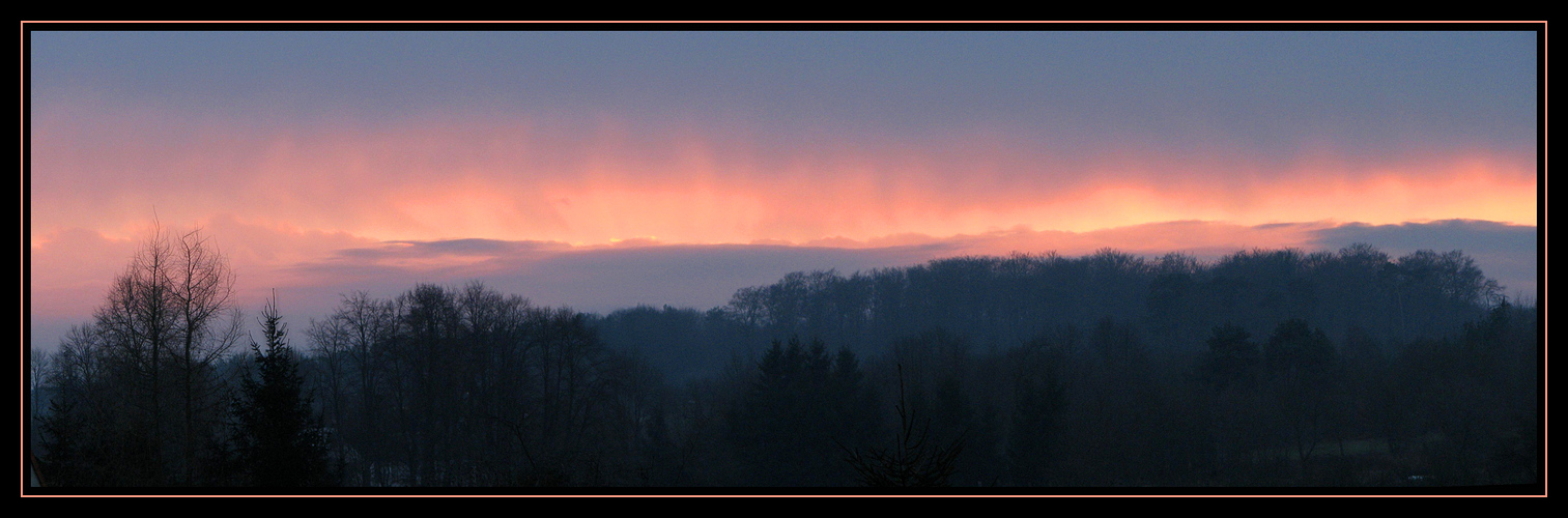 Glühender Horizont