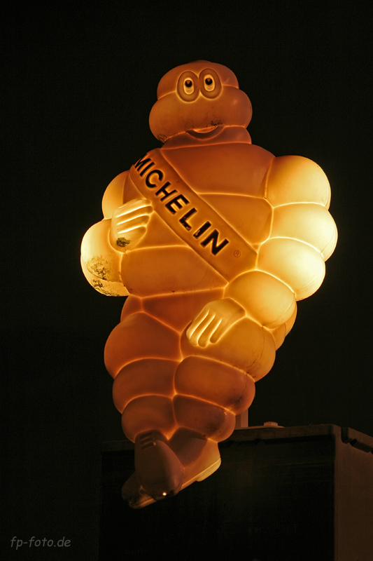 Glühender Michelin-Mann