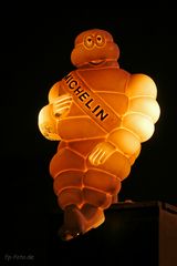 Glühender Michelin-Mann