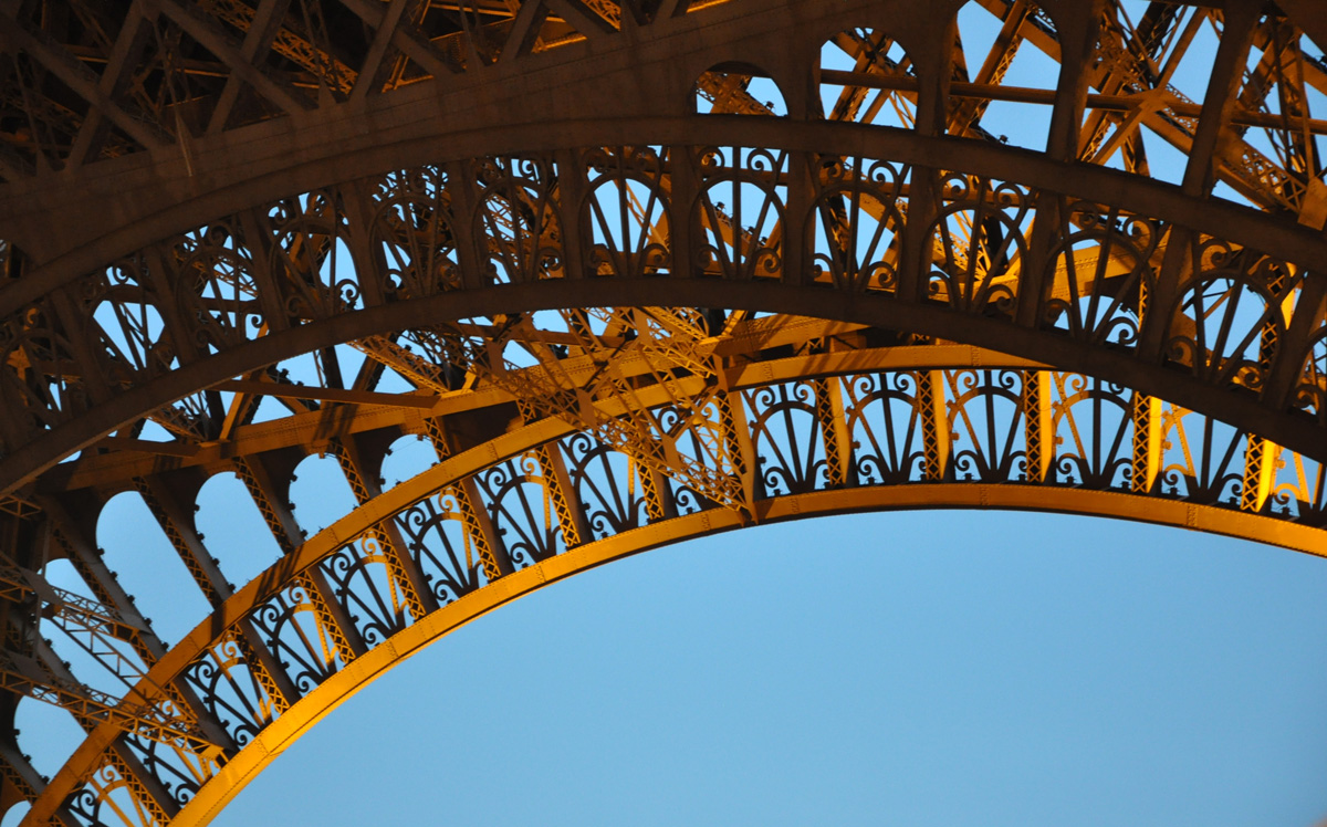 glühender stahl in paris