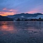 Gluehendes Abendrot am Schliersee