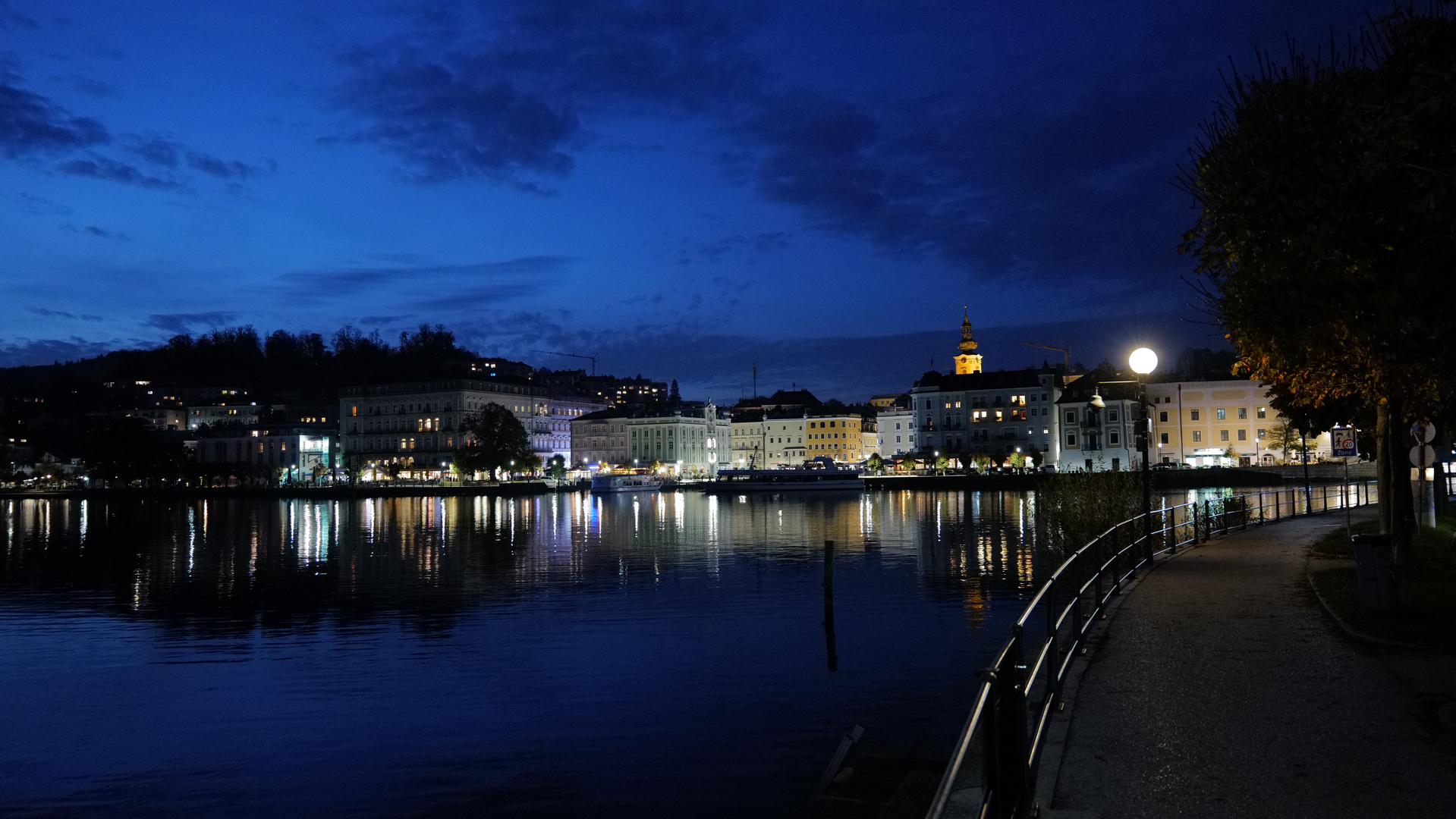 Gmunden bei Nacht