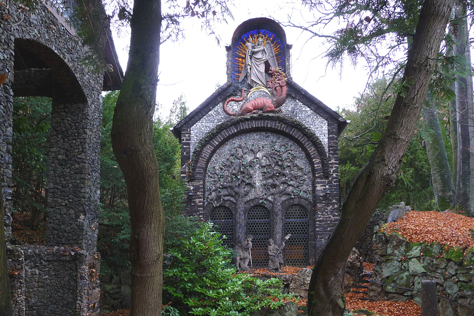 Gnadenkapelle in den Heiligen Orten zu Arenberg", die auch Pfarrer Kraus Anlagen genannt werden