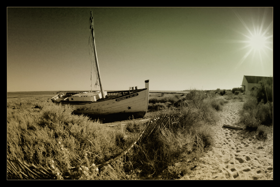 gnadenlos auf sand gesetzt das teilchen...