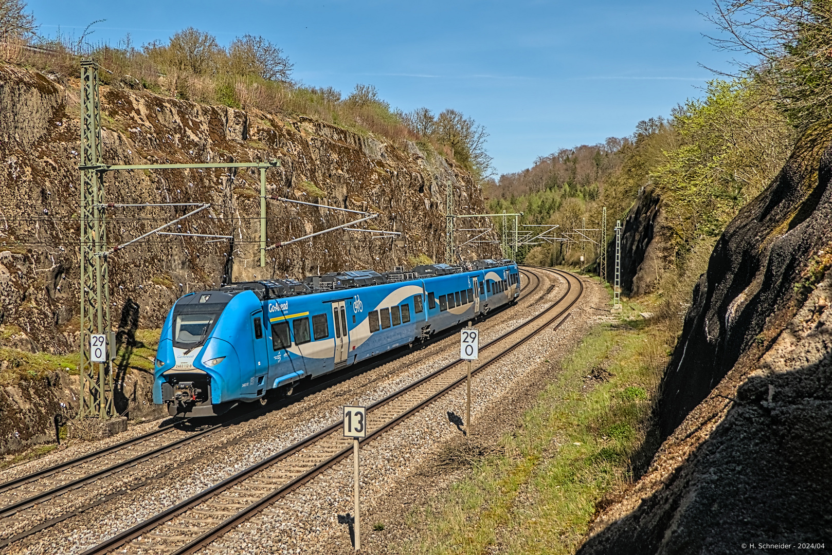 Go-Ahead Triebzug Richtung Donauwörth