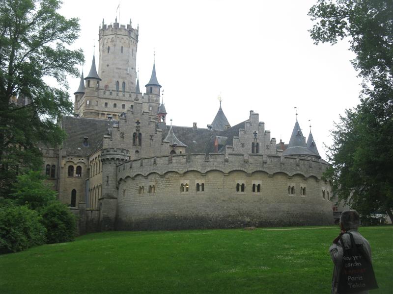 GO WEST: Schloss Marienburg