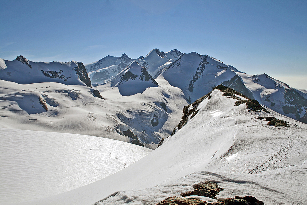 Gobba de Rollin 3900m Blick zu MonteRosa,Breihorn, Liskam usw.