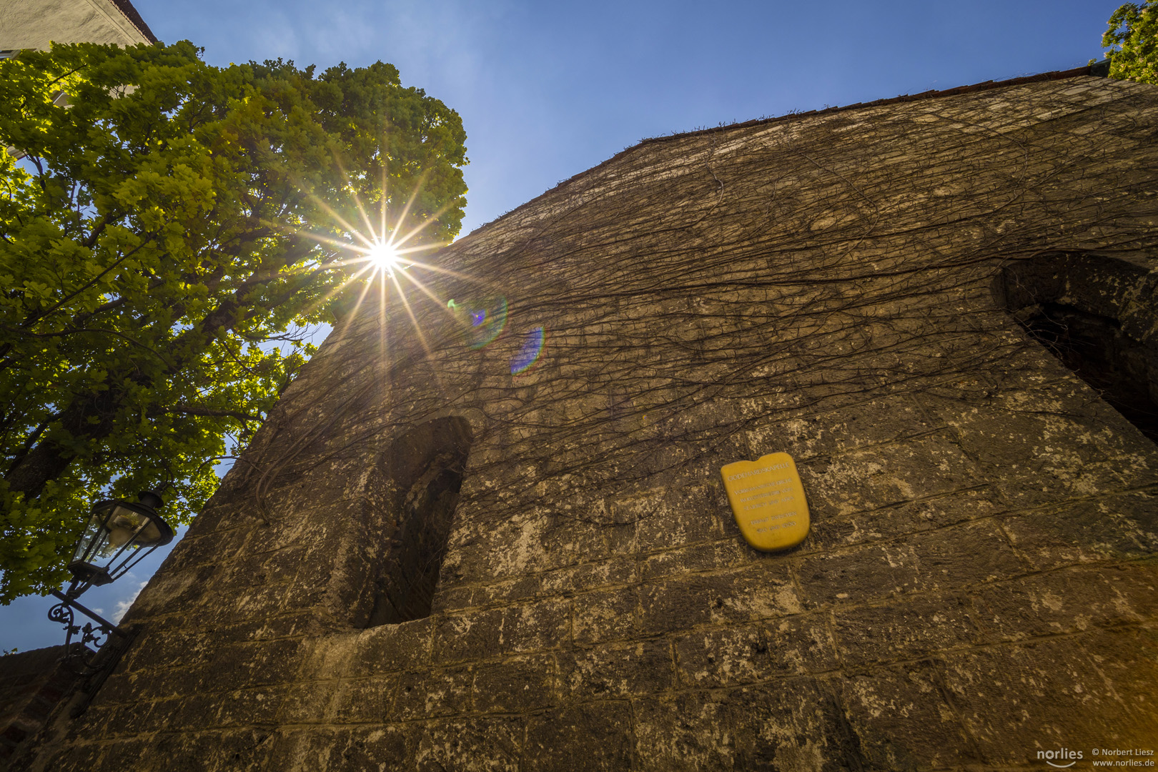 Godehard Kapelle mit Sonnenstern