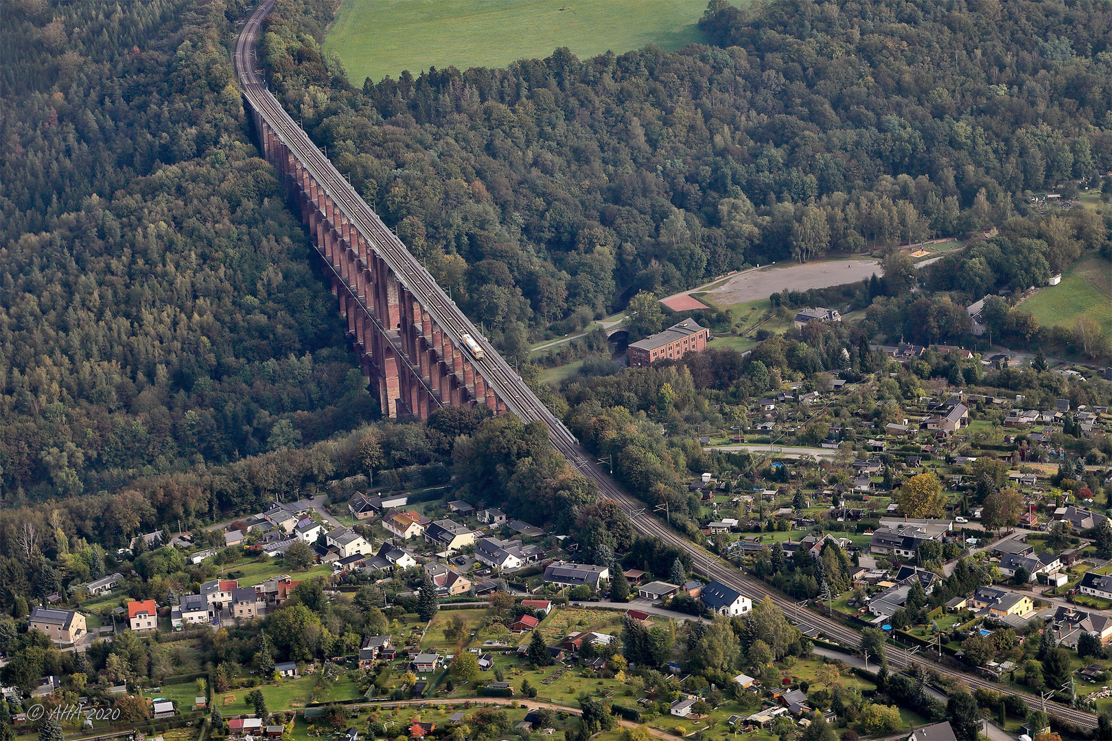 Göltzschtalbrücke mit Vogtlandbahn