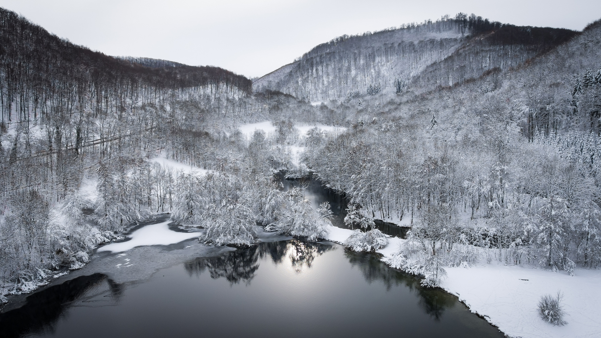 Gönninger See im Winter