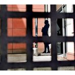 GOETHE hinter GITTERN FFM p30-25-614-col