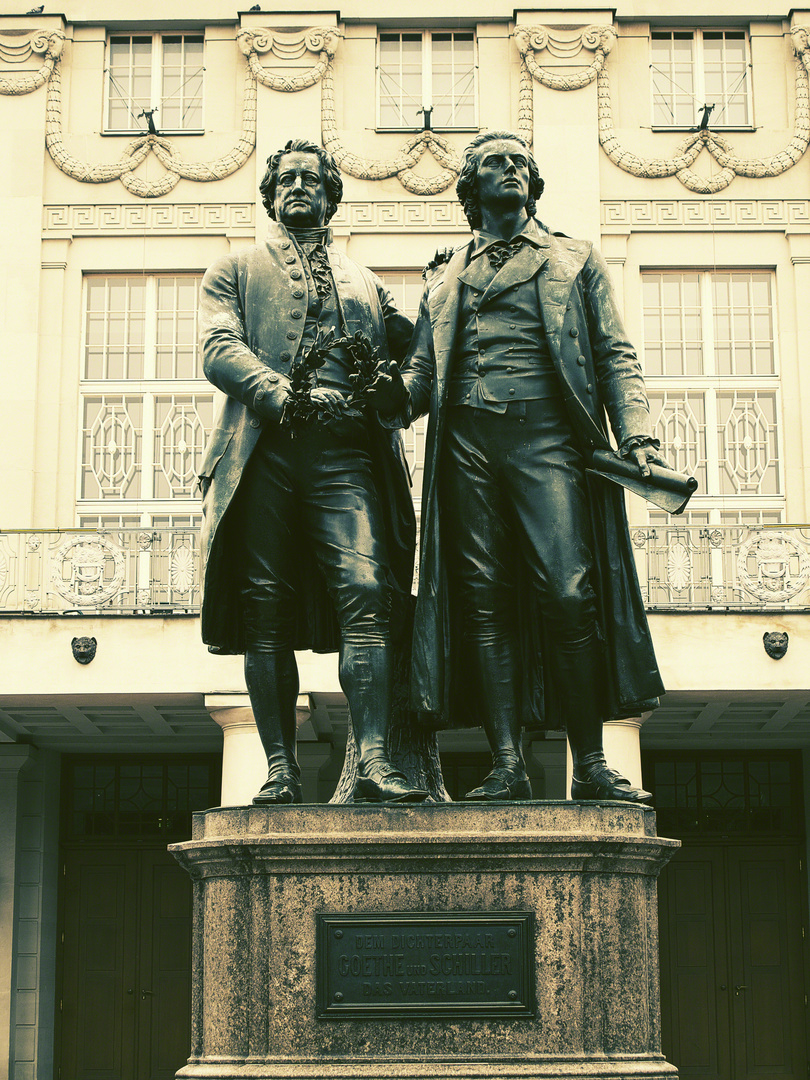 Goethe & Schiller in Weimar