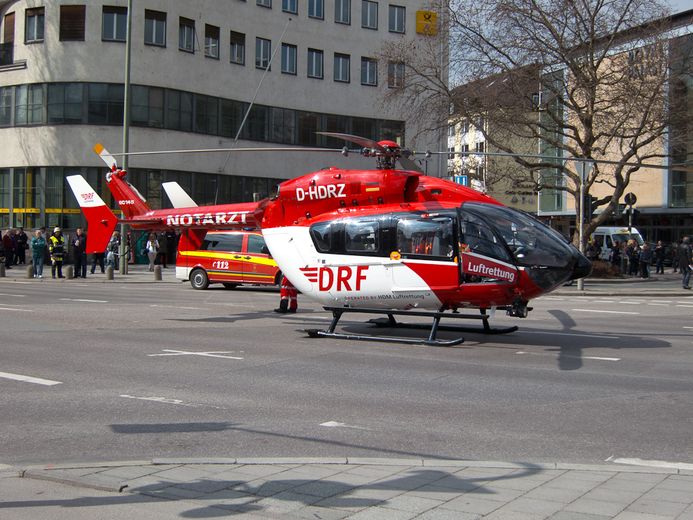 Goetheplatz München DRF Rettungshubschrauber