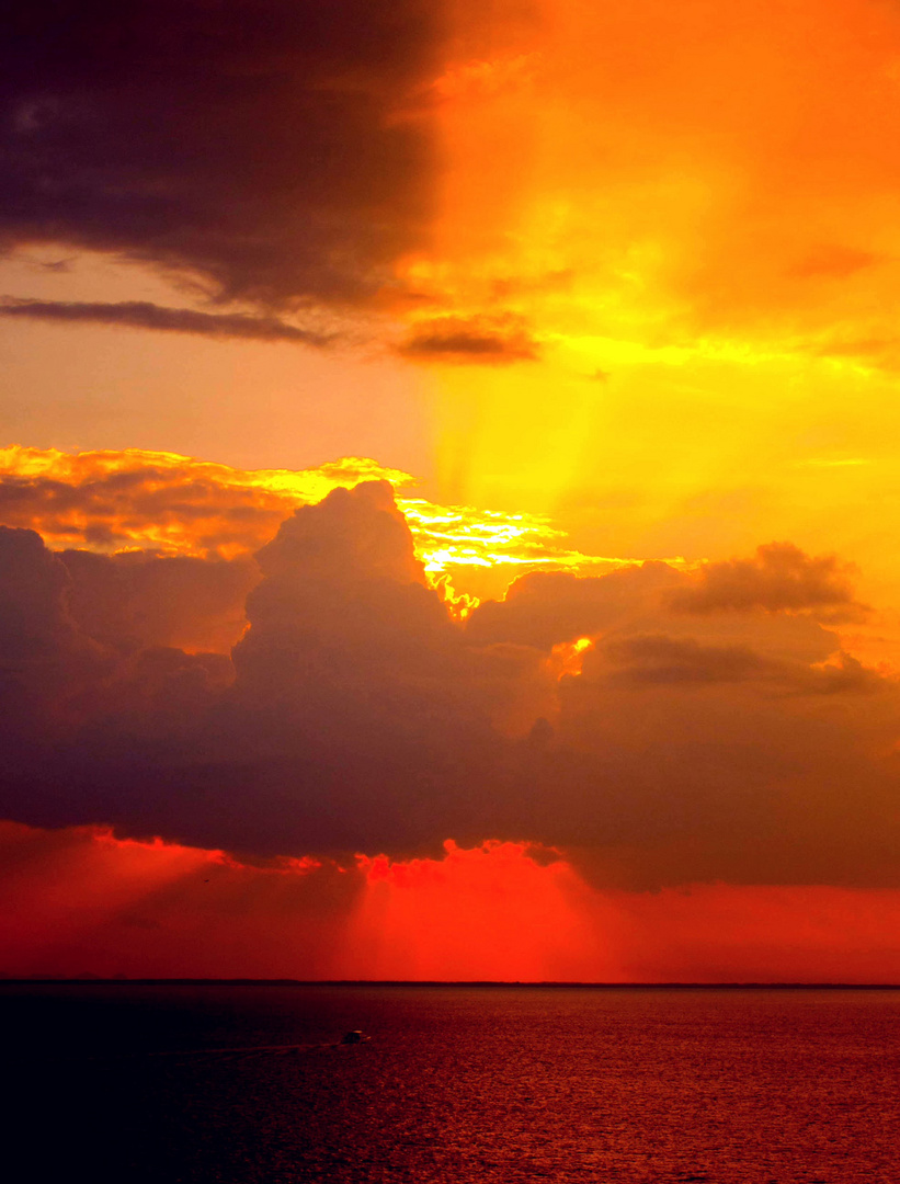 Götterdämmerung Foto & Bild naturereignisse, die elemente, sunset