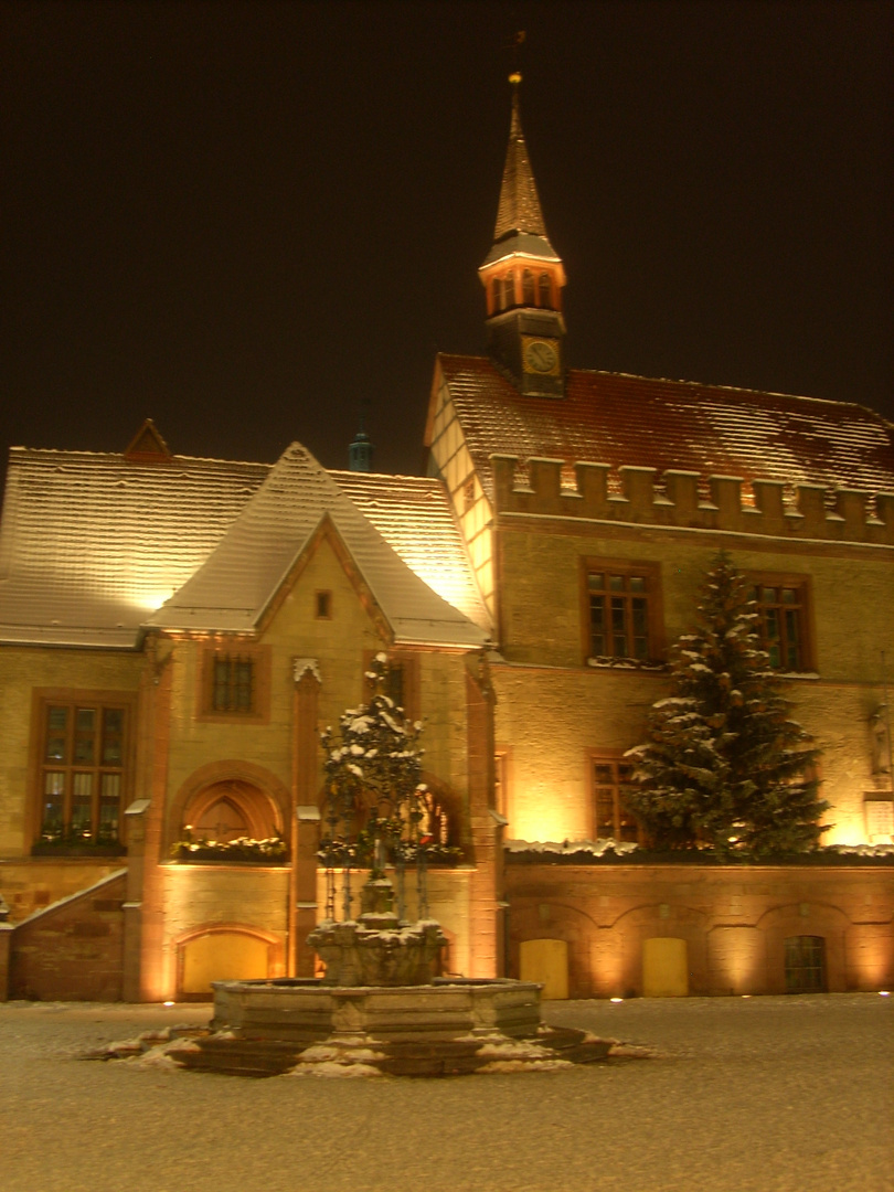 Göttinger Rathaus am Winterabend