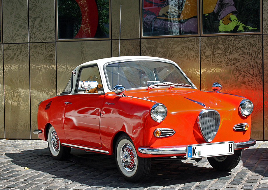 Goggomobil mit Wackeldackel