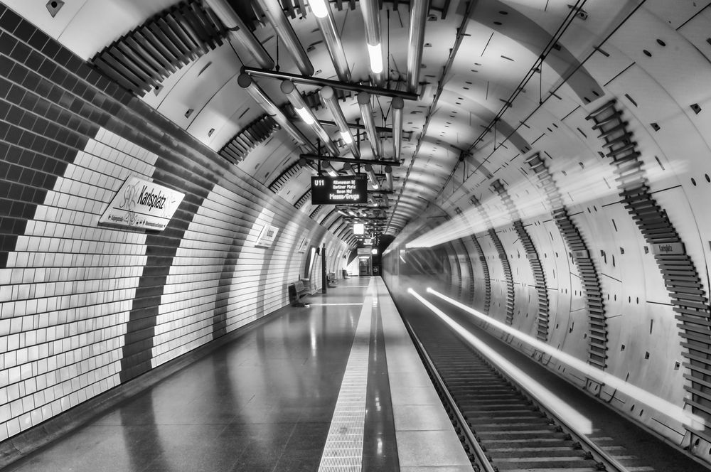 Going underground Foto & Bild | deutschland, europe, nordrhein ...