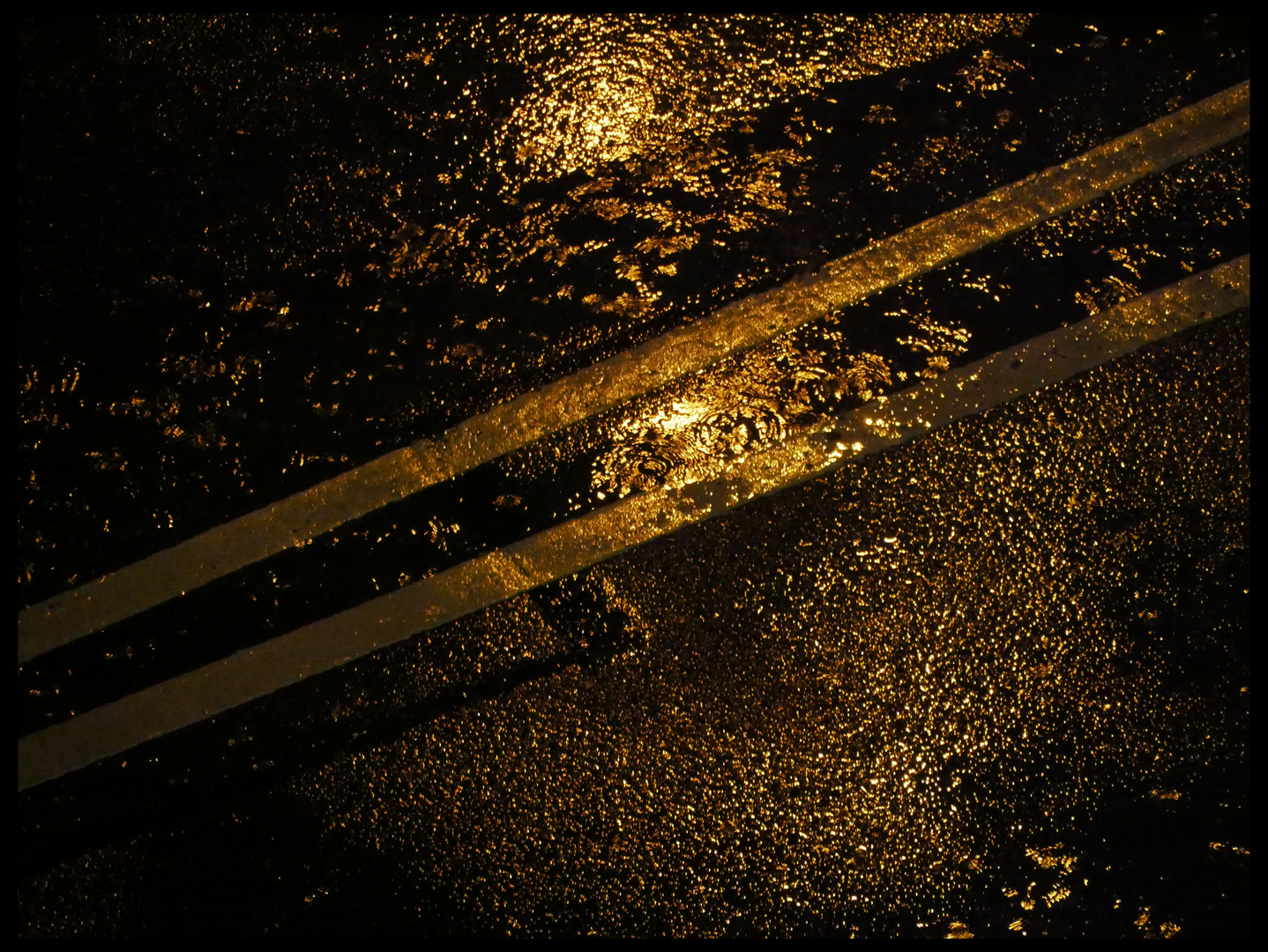 Gold liegt auf der Straße
