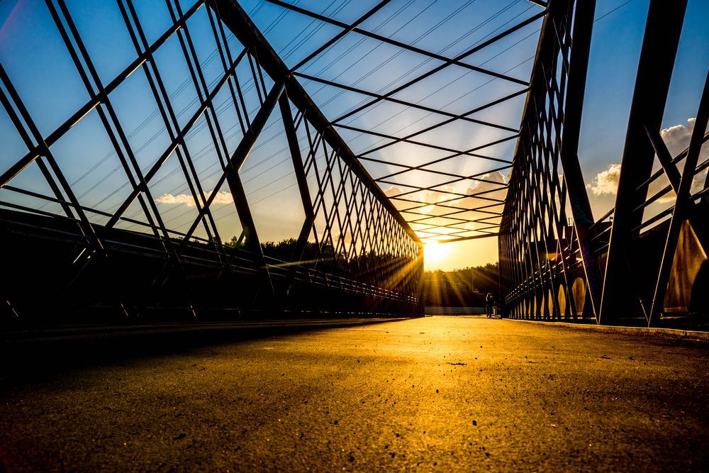 gold.blue.bridge