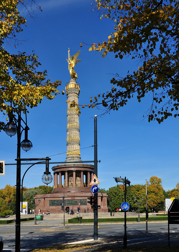 "Goldelse" sagt der Berliner zur seiner Siegessäule