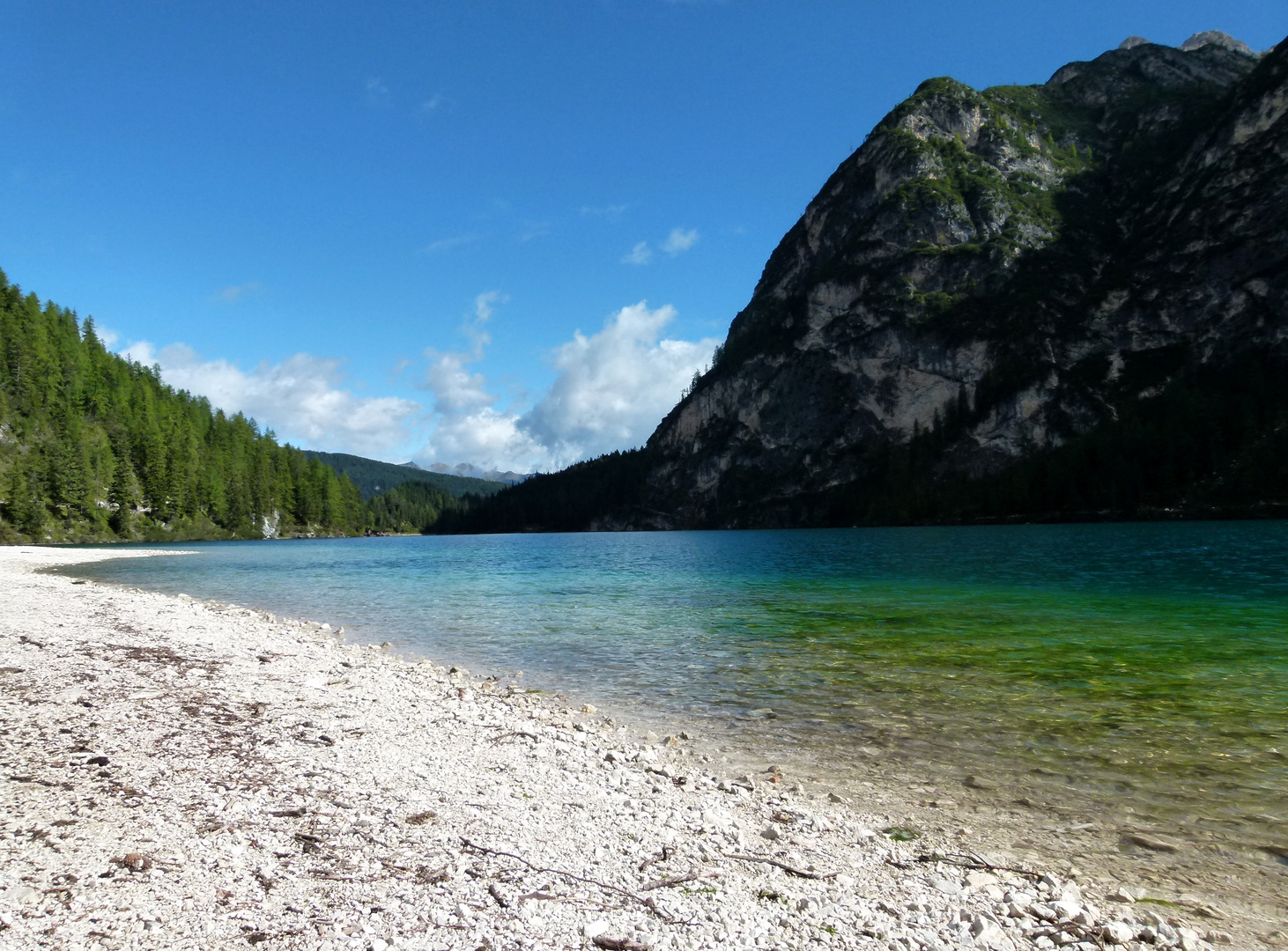 Golden Beach Pragser Wildsee