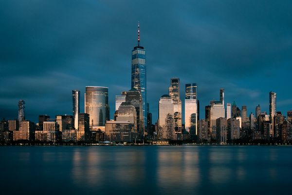 Golden Blue Manhattan (II)