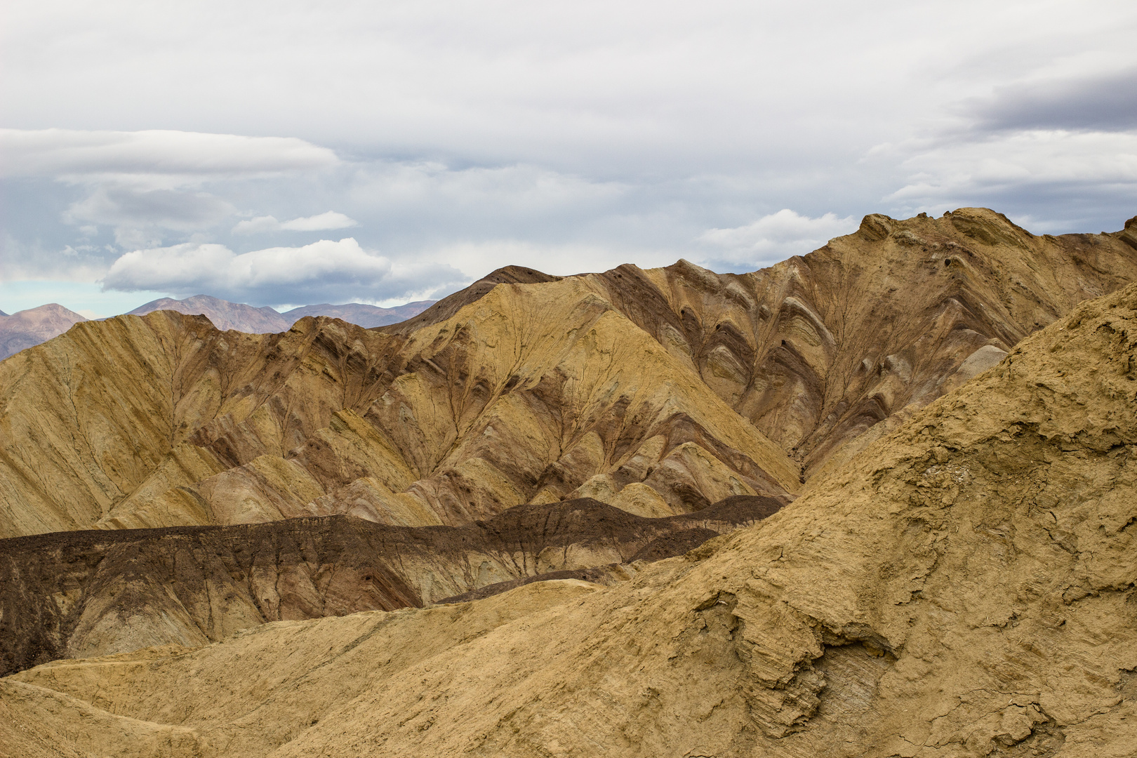 Golden canyon (Death Valley)