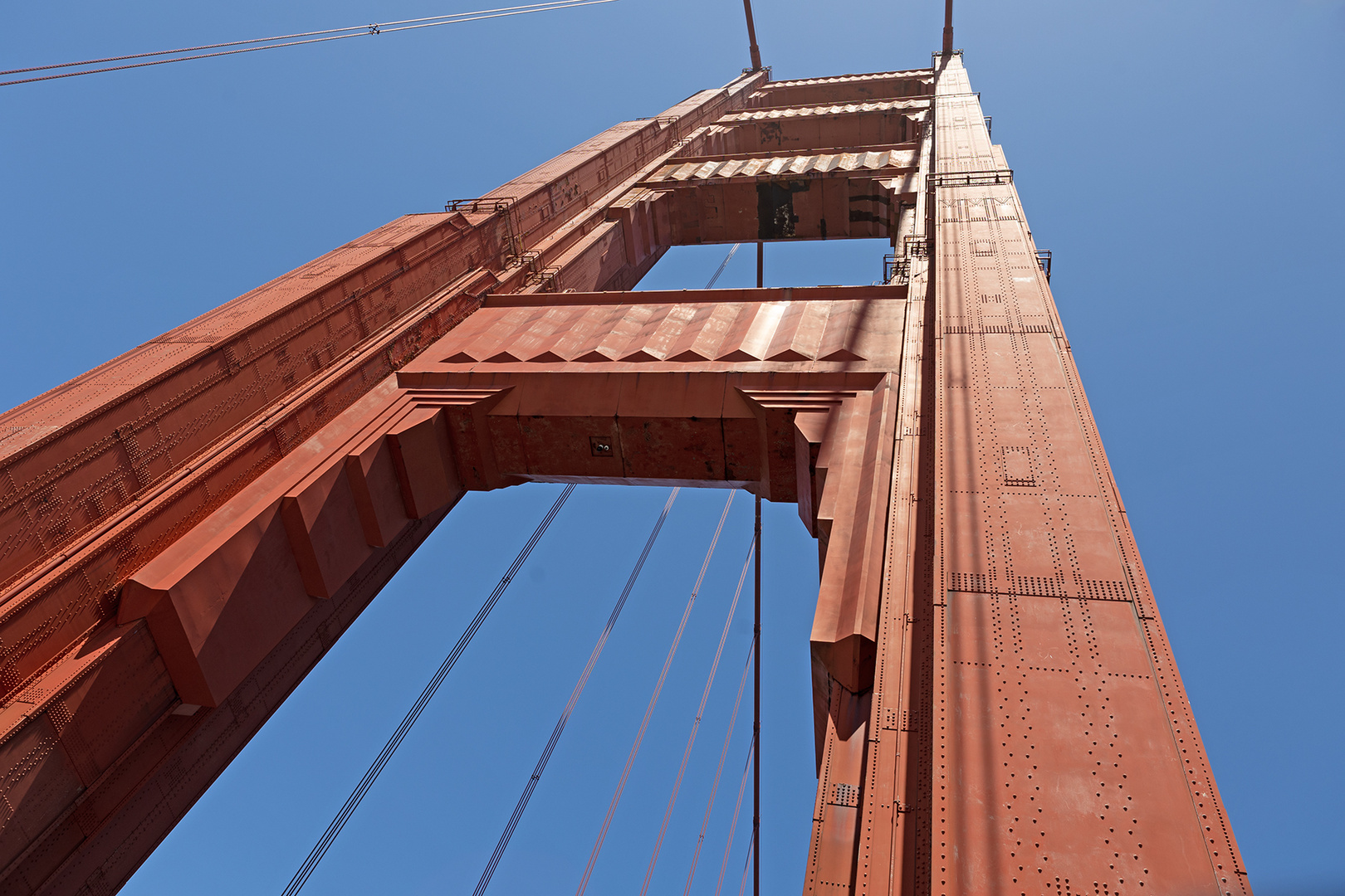 GOLDEN GATE BRIDGE