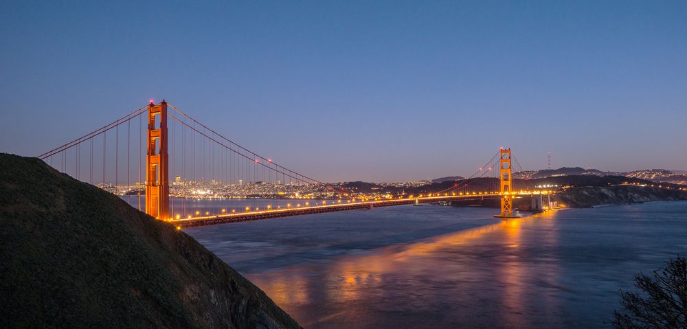 Golden Gate Bridge 1 Stunde nach Sonnenuntergang