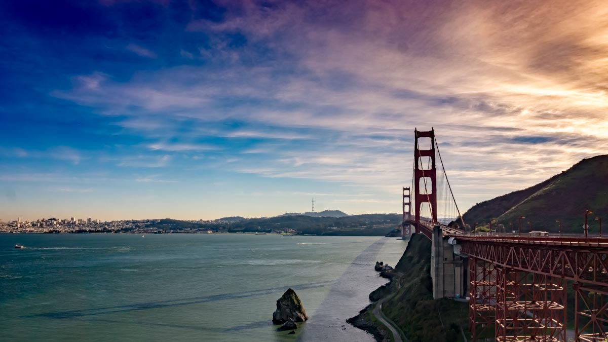 Golden Gate Bridge am frühen Morgen