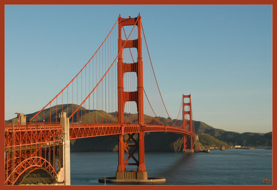 Golden Gate Bridge at 07:20 AM !