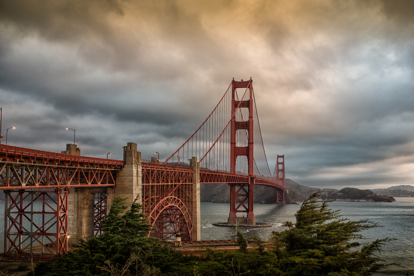 Golden Gate Bridge