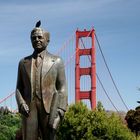 Golden Gate Bridge hinter dem Erbauer