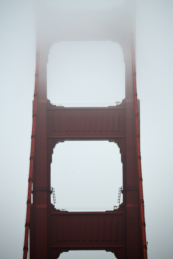 Golden Gate Bridge im Nebel