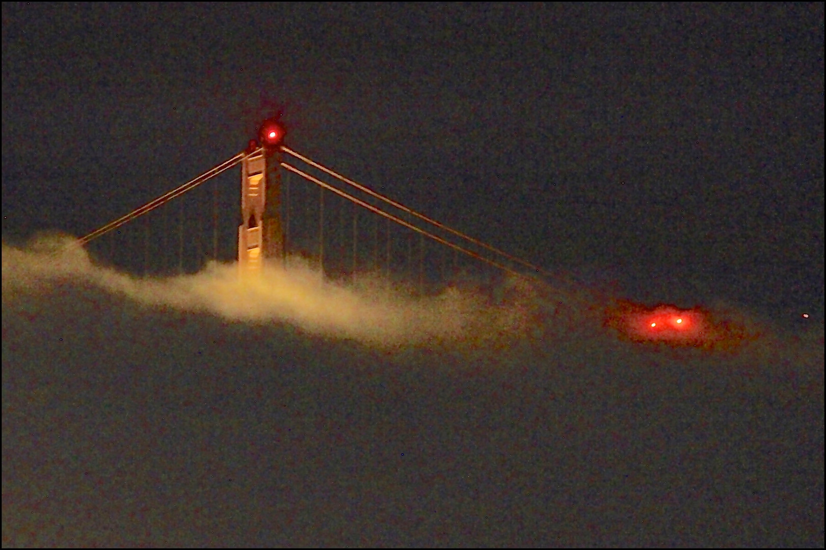 Golden Gate Bridge im Nebel