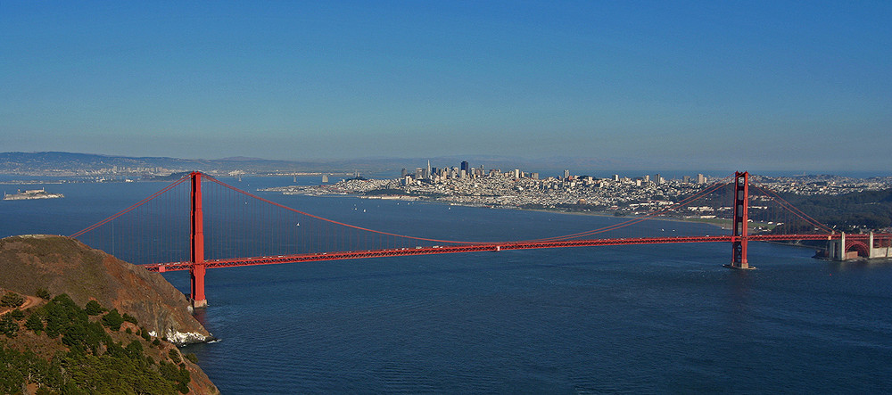 Golden Gate Bridge @ San Francisco downtown....