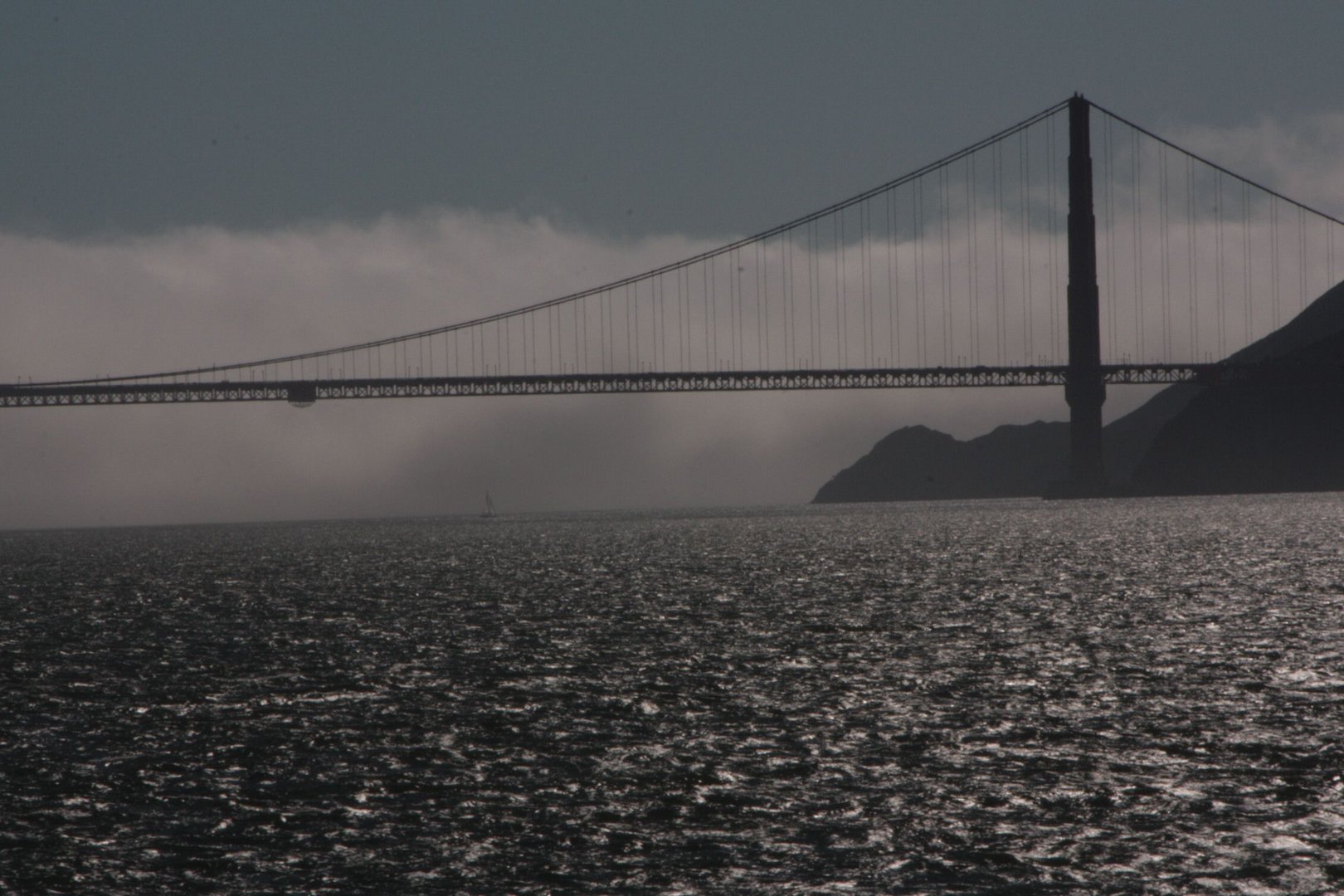 Golden Gate Bridge - the fog coming
