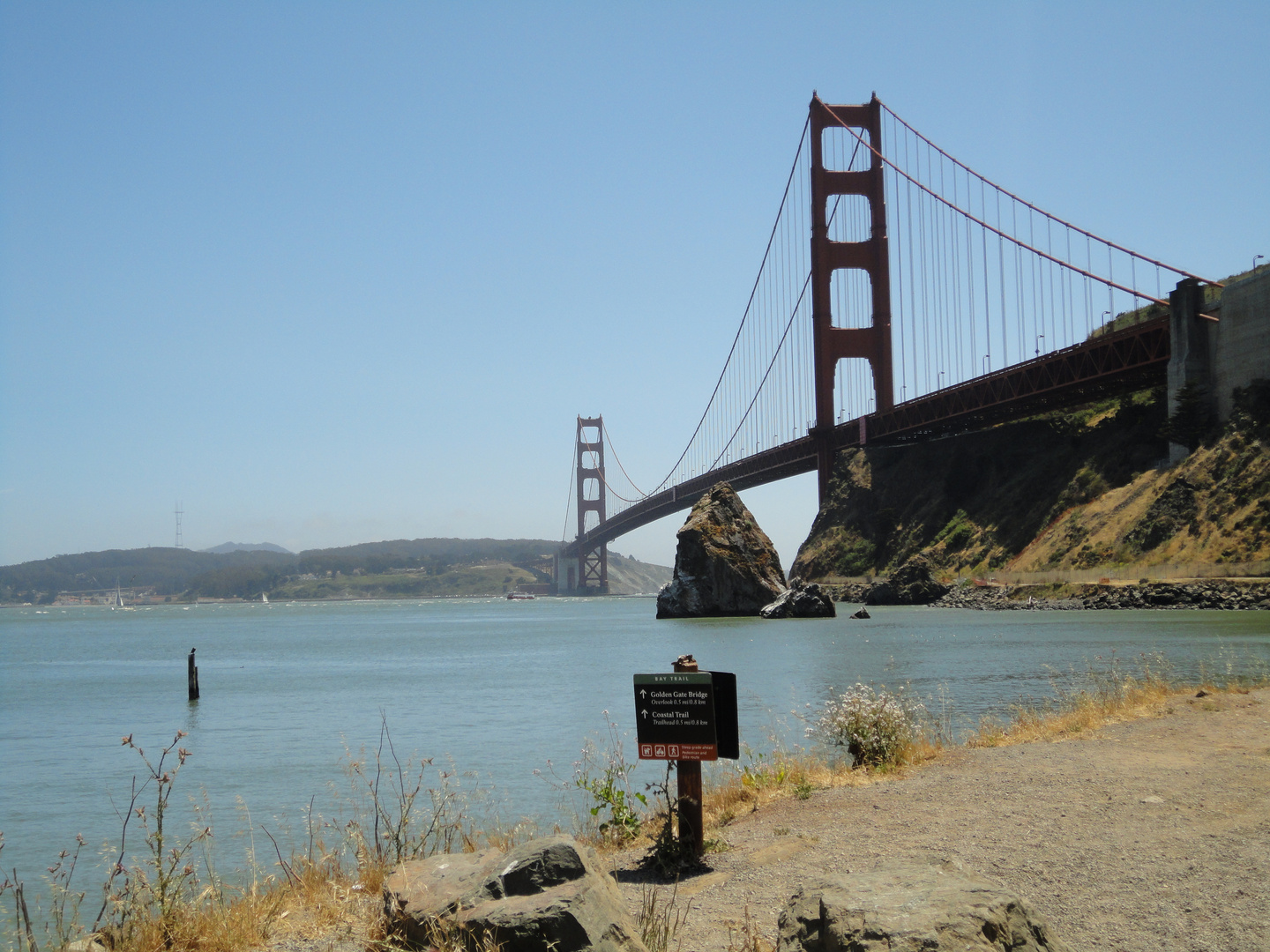 Golden Gate Bridge zur Bucht von San Francisco