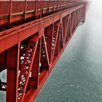 Golden Gate Brigde im Nebel ..