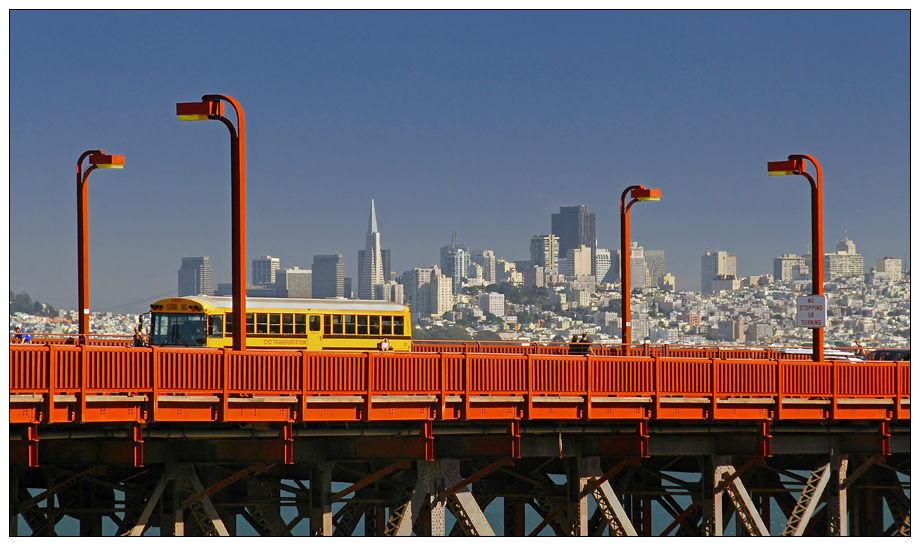 Golden Gate Bus