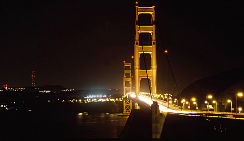 "Golden Gate" Kommt der Name von der Farbe?